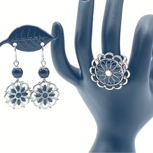 Silver Tone Statement Cocktail Stretch Ring Black Enamel Flower w Drop Earrings